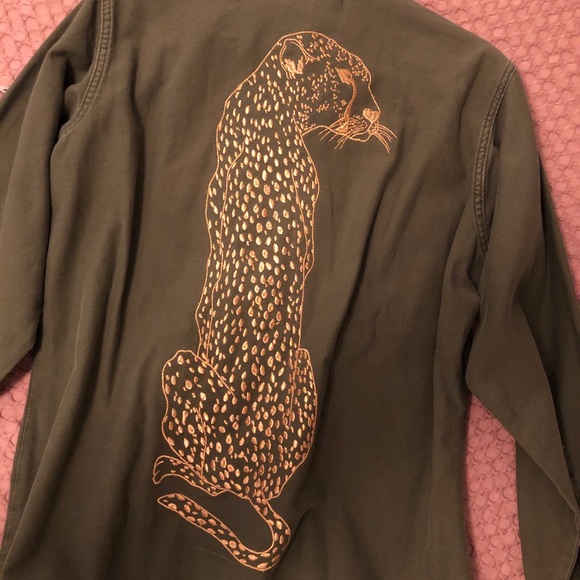 🚫SOLD🚫Novella Royale Cheetah Vintage Army shirt - Picture 5 of 8
